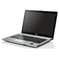 Лаптоп Fujitsu LifeBook S935 с процесор Intel Core i5 5200U 2200Mhz 3MB, 13.3